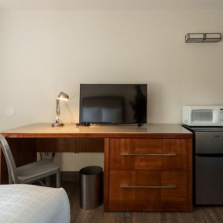 Riverfront Inn Roseburg Extérieur photo